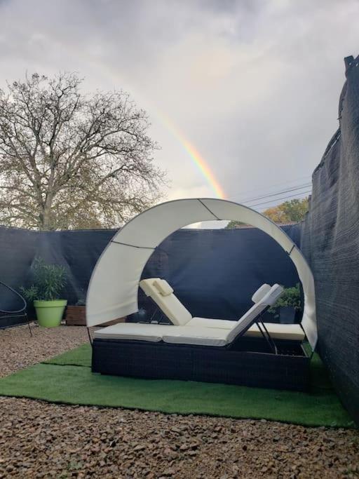 Bulles Etoilees Appartement Avec Jacuzzi Prive Montrevel-en-Bresse Екстер'єр фото