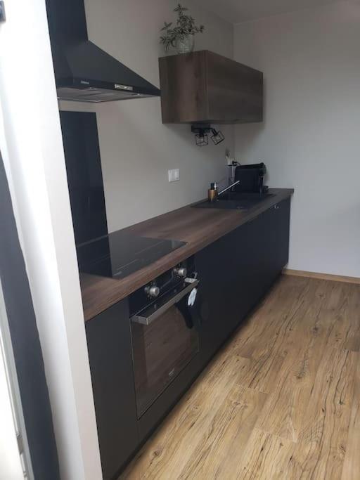 Bulles Etoilees Appartement Avec Jacuzzi Prive Montrevel-en-Bresse Екстер'єр фото